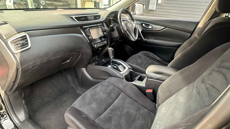 Used Nissan X-TRAIL GF16TXM 2