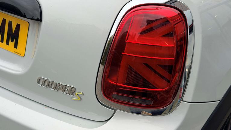 Used MINI Cooper DE71VMM 4