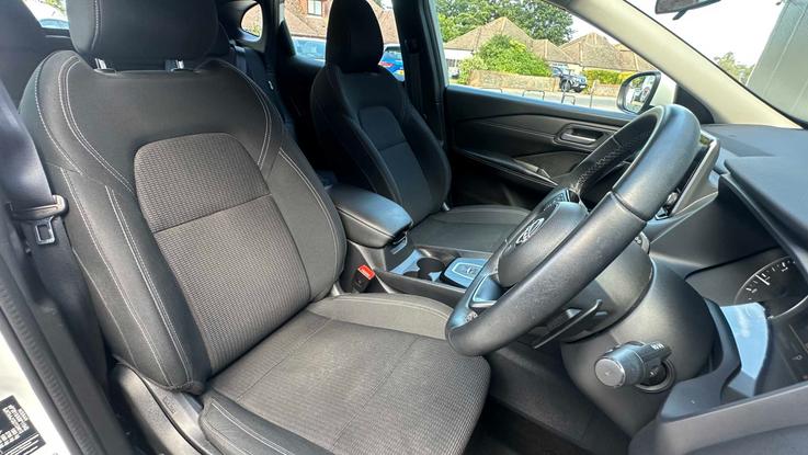 Used Nissan QASHQAI YH72HHF 8