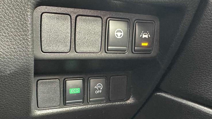 Used Nissan QASHQAI LP69KMA 27
