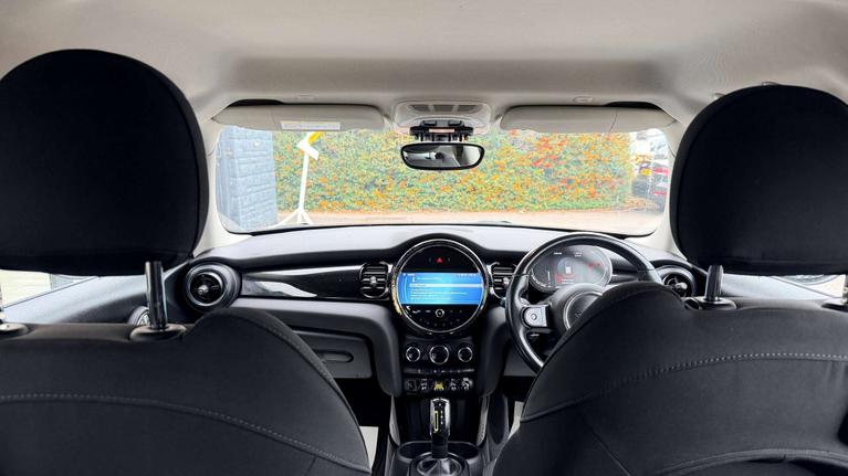 Used MINI Cooper DE71VMM 7