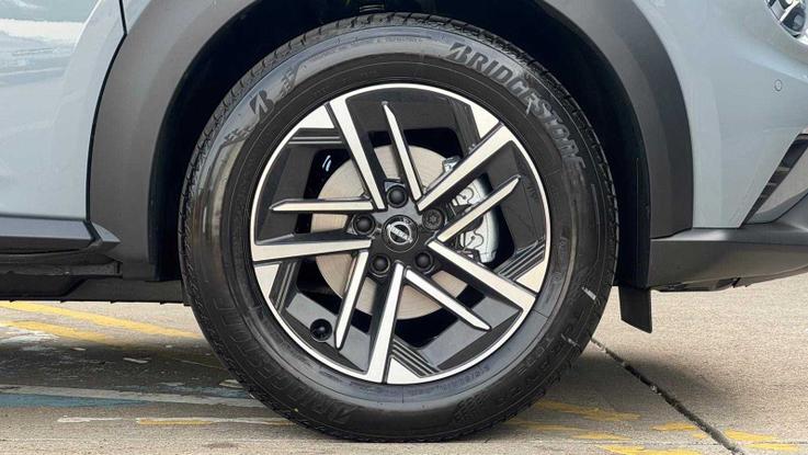 Used Nissan JUKE GK75FKW 5