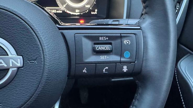 Used Nissan QASHQAI DP24NHU 10