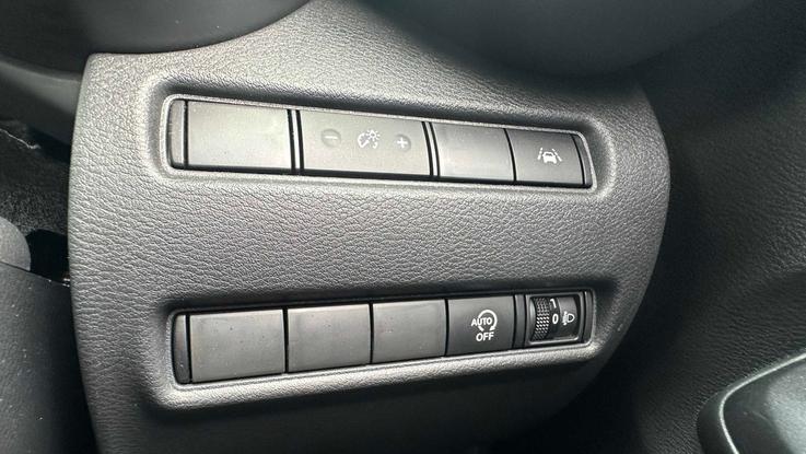 Used Nissan JUKE GL23UBR 24