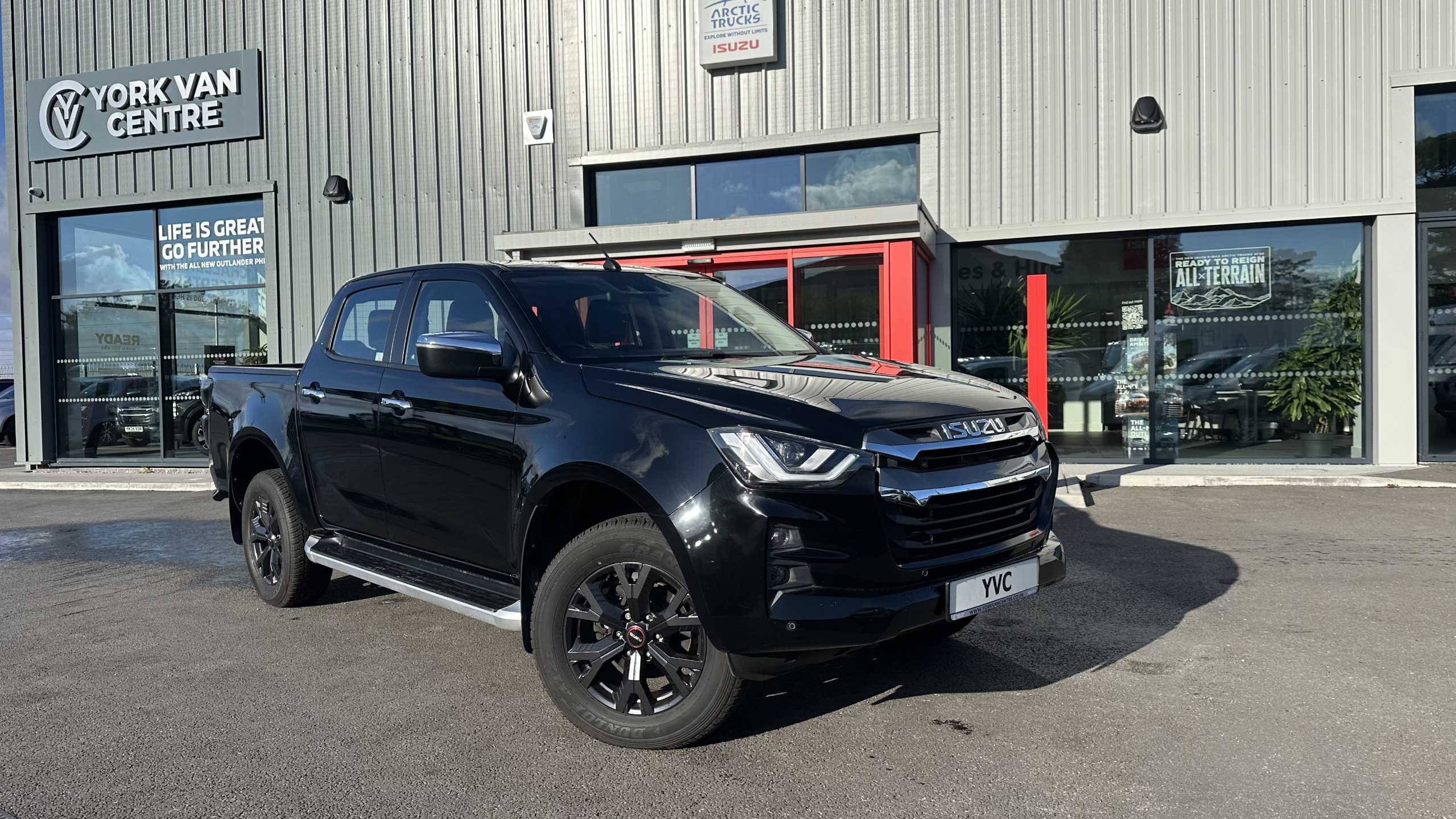 2024 ISUZU D-MAX