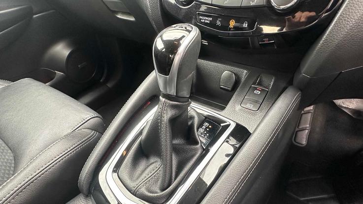 Used Nissan QASHQAI LP69KMA 14