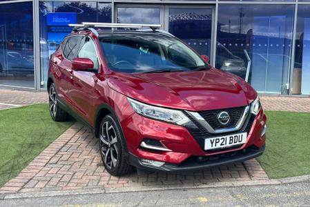 None NISSAN QASHQAI 1.3 DIG T N MOTION 5DR MILEAGE 42,136 MILES FUEL TYPE PETROL... photo