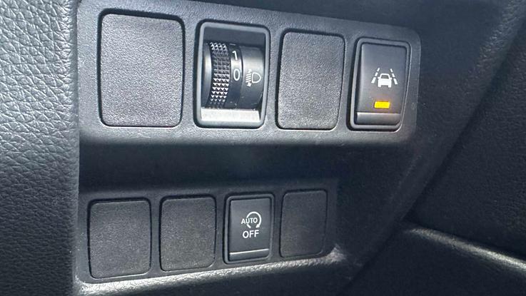Used Nissan QASHQAI SW18TTJ 28