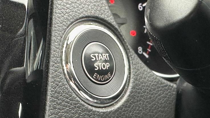 Used Nissan QASHQAI LP69KMA 25