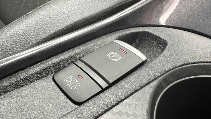 Used Nissan JUKE GL23UBR 33