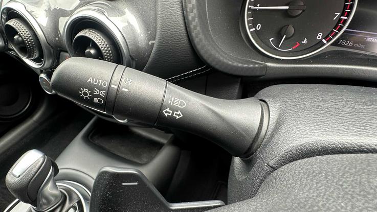 Used Nissan JUKE GL23UBR 25