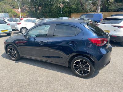 Mazda Mazda2 Photo 16