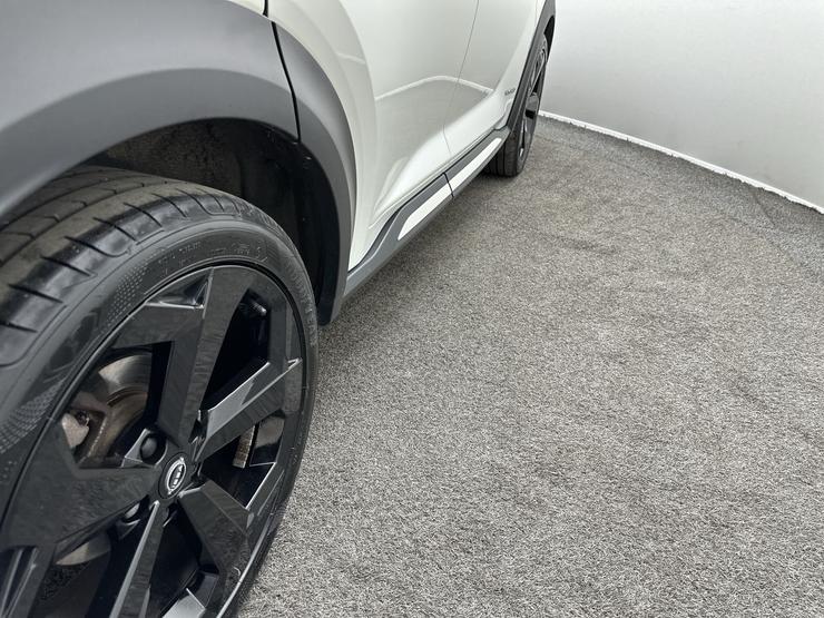 Nissan JUKE Photo spincar-01cc3a7d6cbaafb252a9fb04cf03dce1d5994baa.jpg