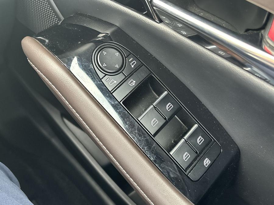 Mazda CX-30 Photo spincar-020595e34d435a6b9ad127837c3173ce649e3fa7.jpg