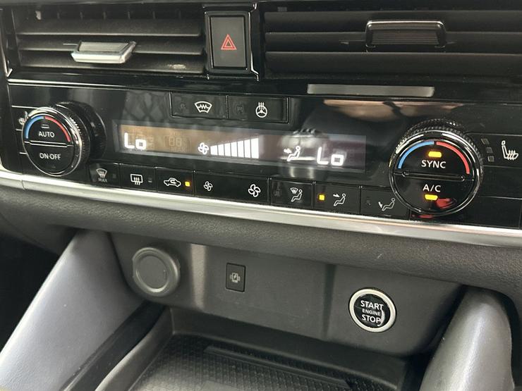 Nissan QASHQAI Photo spincar-02654eef144b17a58c7a1da5b6f8c05da538a258.jpg