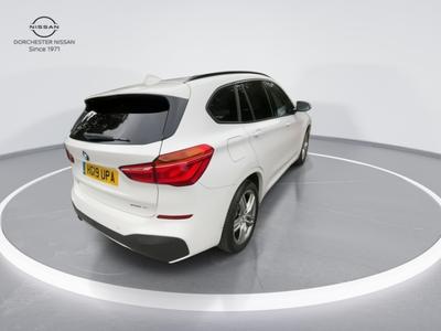 BMW X1 Photo 9