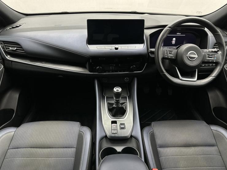 Nissan QASHQAI Photo spincar-04789e40983bae6ec1f816eafbf13bf23504d722.jpg