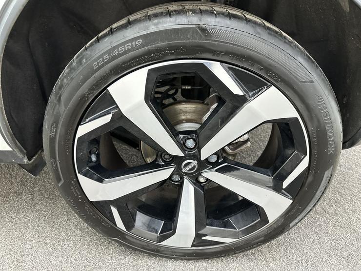 Nissan JUKE Photo spincar-0495bd879c2dfdcc08f0cd45671cb52299f01bfe.jpg