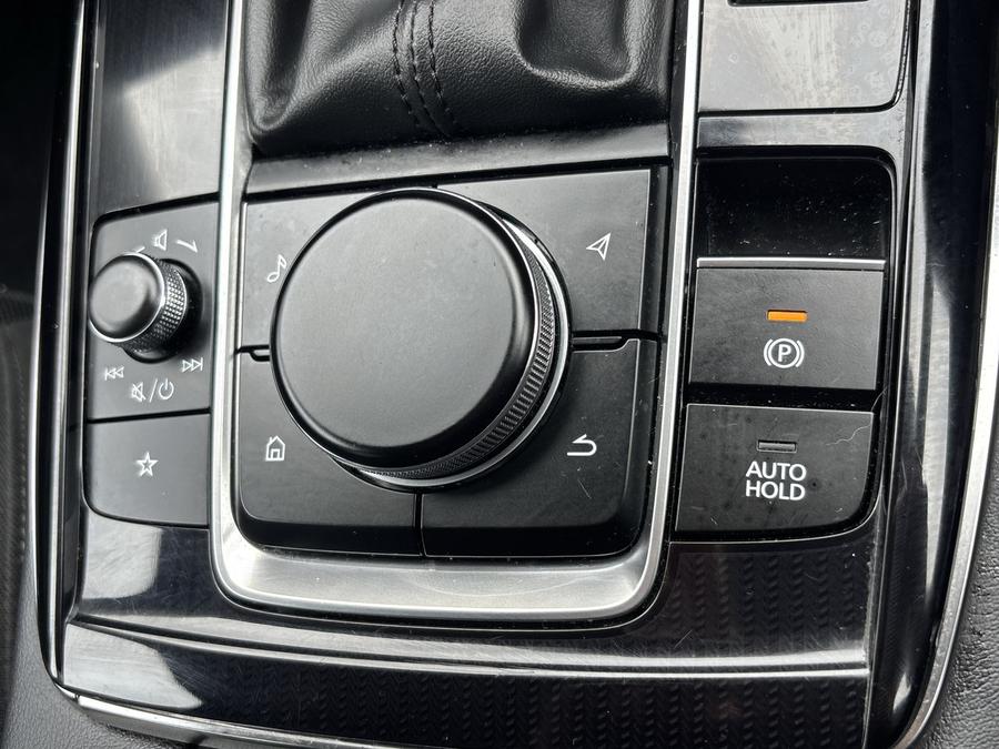 Mazda CX-30 Photo spincar-05a708adb6986de33b089f8972e96d5d38495cd4.jpg