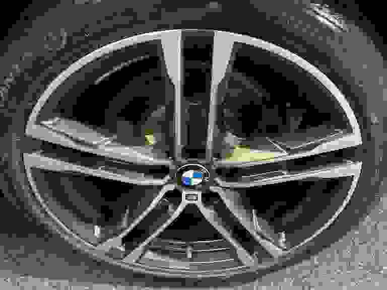 BMW 1 SERIES Photo spincar-06542d4ff71b3e1d0ca309d76142a940c3313307.jpg