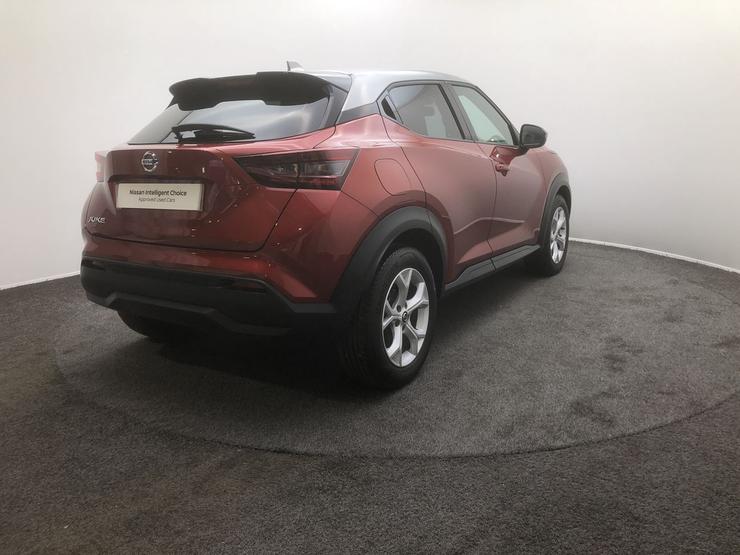 Nissan JUKE Photo spincar-06f5369708b7640573cde7fb6f3c0751dcdf3787.jpg