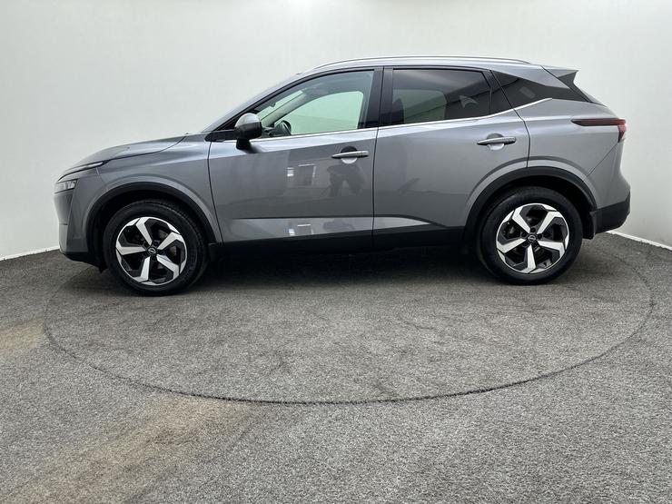 Nissan Qashqai Photo spincar-0760a6bd63e4ea32a558a1523a8e060874b43e2c.jpg
