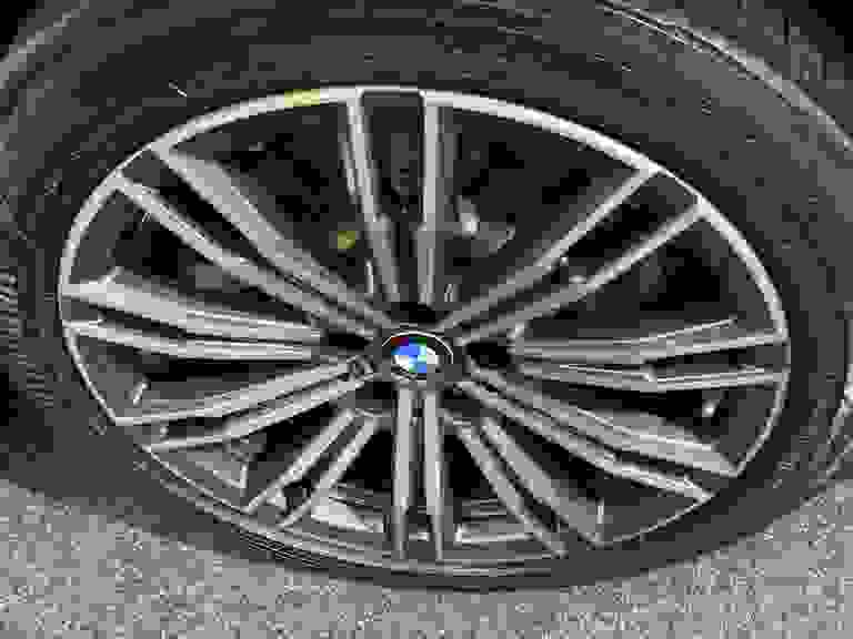 BMW 3 SERIES Photo spincar-07e0ac28a80408e6695846780e006027b25cdf7f.jpg