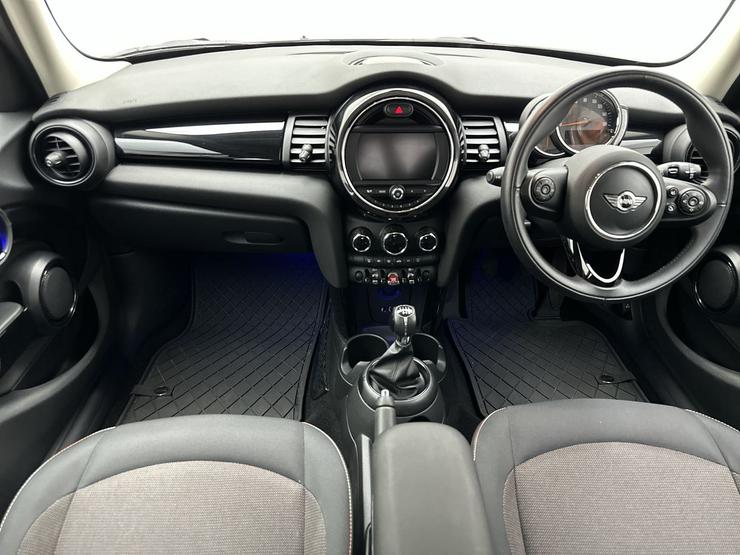 MINI Cooper Photo spincar-082131bceeef9298899fe914c9b57c819d850988.jpg
