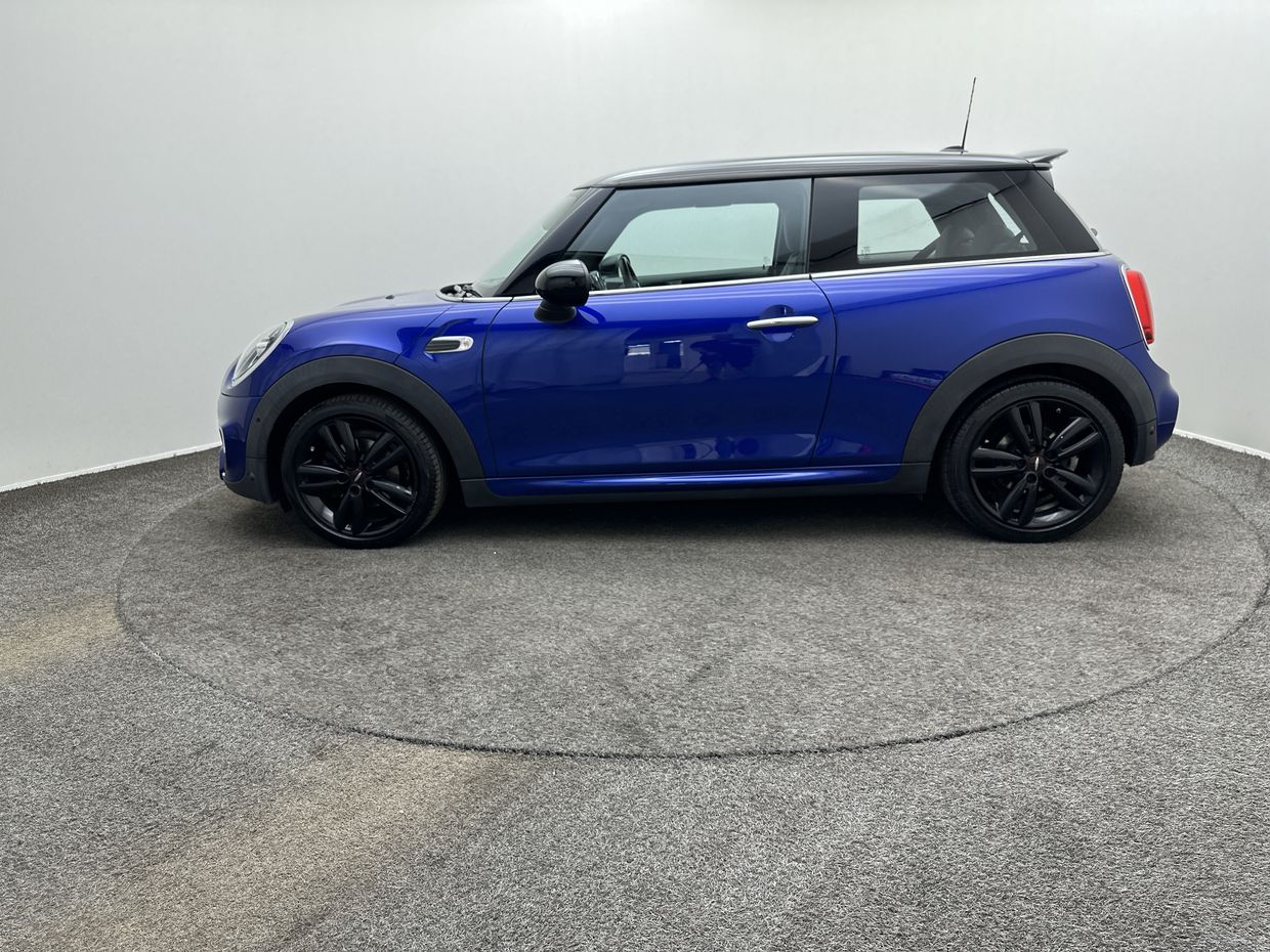 MINI Cooper Photo 4