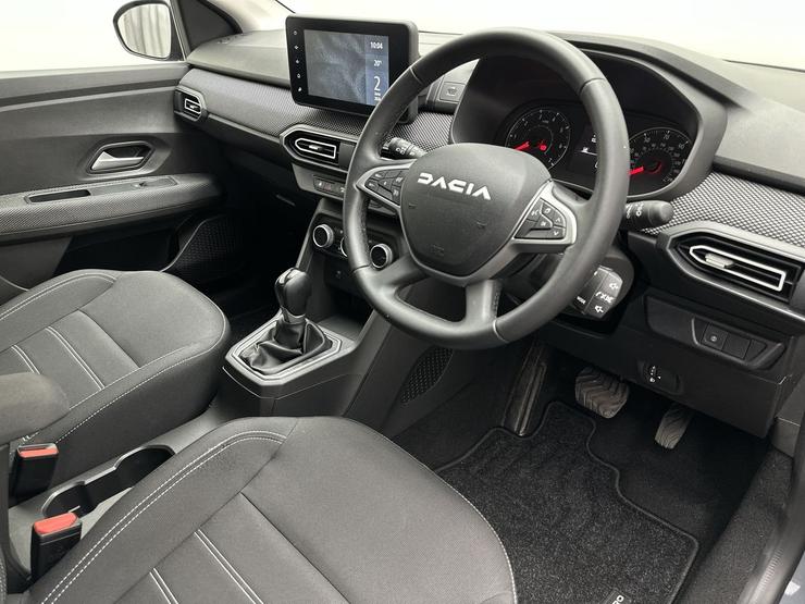 Dacia SANDERO Photo spincar-098e12fdaddba8e8eb4bf85f502c96fce6eac0ab.jpg