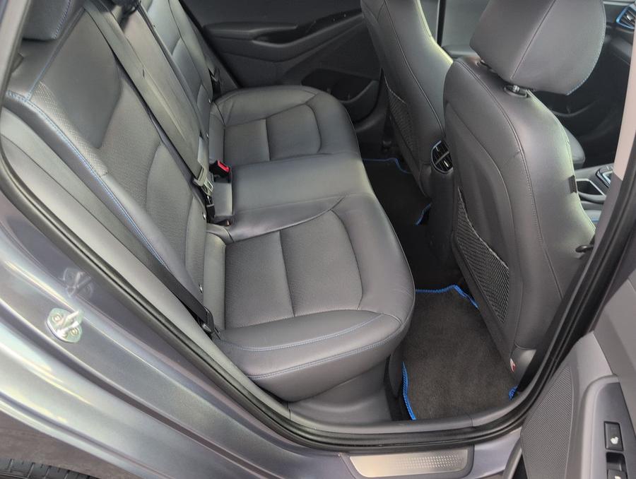 Hyundai IONIQ Photo spincar-09c236cae577ed4ffd9a0f1b0ab5af3abc2e2594.jpg