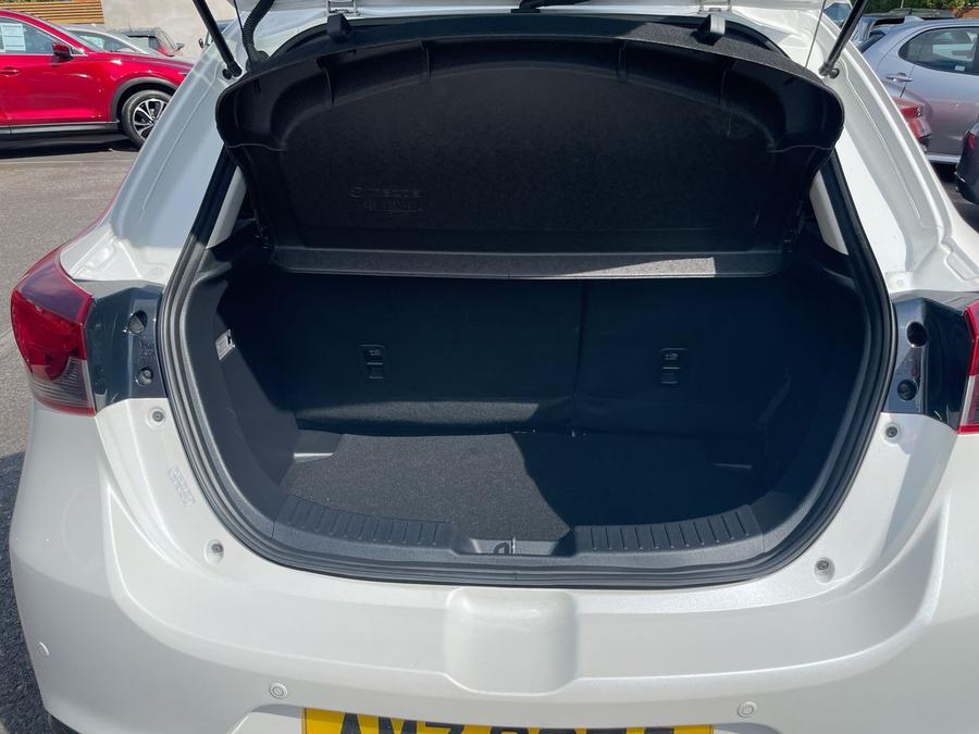 Mazda Mazda2 Photo spincar-0a3b04bae23a0bc7492513cbcbb7515214e24369.jpg