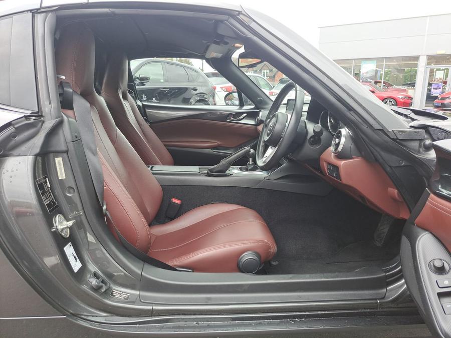 Mazda MX-5 RF Photo spincar-0ab986246321c3eda7a6978d4f3241c78df3b5d2.jpg
