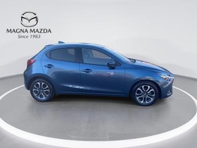 Mazda Mazda2 Photo 2