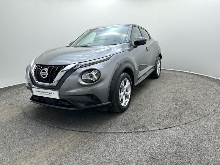 Nissan JUKE Photo spincar-0b074cec8217bcc9086241abf5477a6f8fd651e2.jpg