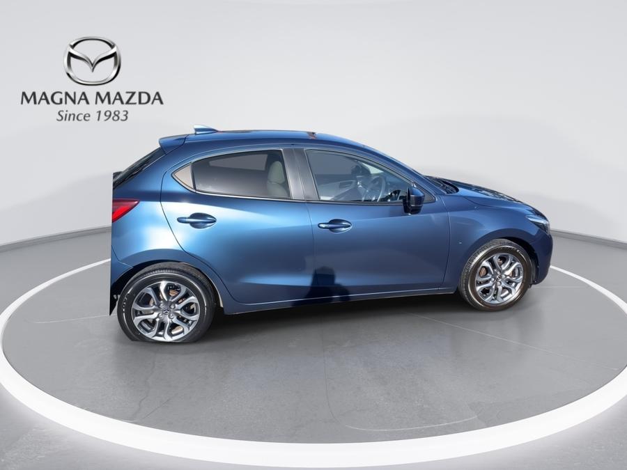 Mazda Mazda2 Photo spincar-0b1679e0aa00b86fd9dd759c850f727e6fe14911.jpg