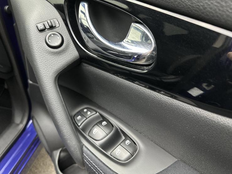 Nissan Qashqai Photo spincar-0b217617d0626bf6f20e6f2dbe88c90b8bdacace.jpg