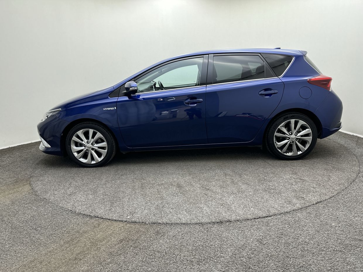 Toyota Auris Photo 4