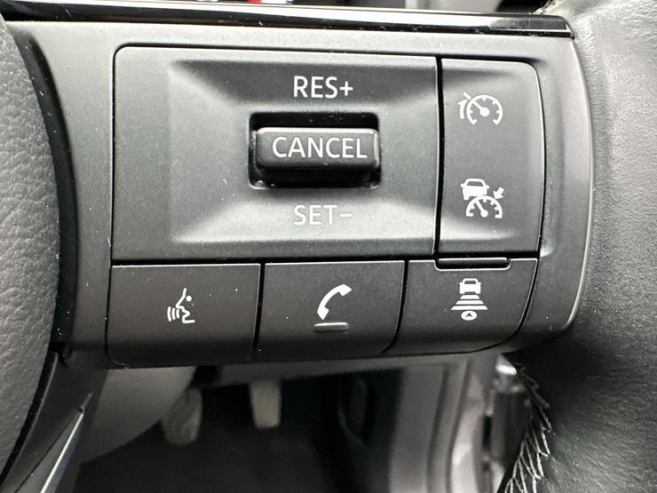 Nissan Qashqai Photo spincar-0be8fbfce758f073abb54780f62e16e07a653040.jpg