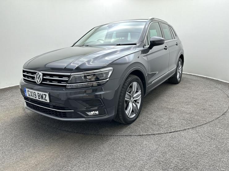 Volkswagen Tiguan Photo spincar-0d443507e10536303e36632321cdc82c71af6419.jpg