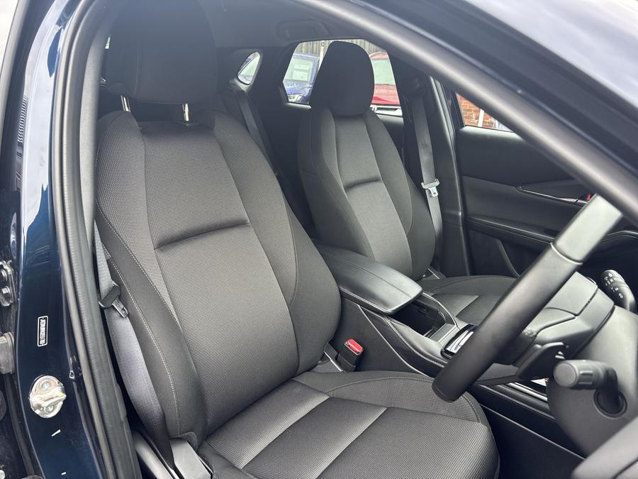 Mazda CX-30 Photo spincar-0d7f2b52a4b8e0a51ee5311fba40fe29bc51c6fc.jpg