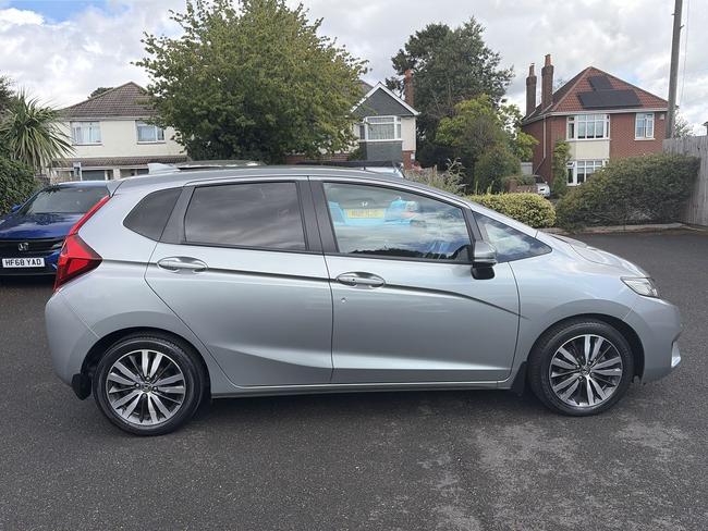 Honda Jazz Photo spincar-0dd416b184667c442f899eaf03e1403eadd45b53.jpg