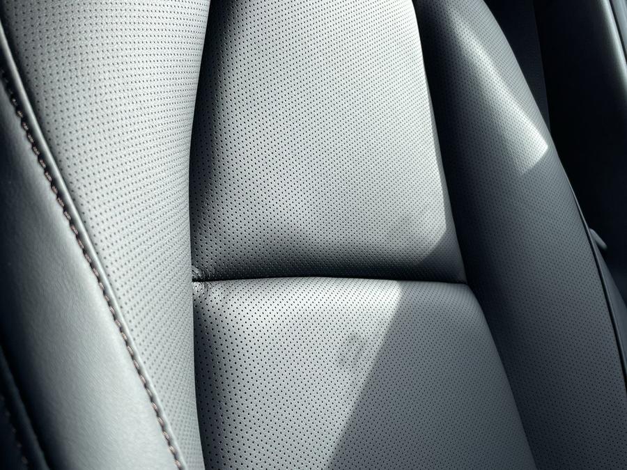 Mazda CX-30 Photo spincar-0e8a957424c5e6525f08e8ee88910c8e8cef3283.jpg