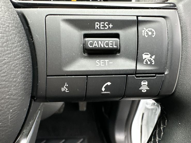Nissan QASHQAI Photo spincar-0e9025e5cd1e1d0ac9aafa1801ef69324ea6a42b.jpg