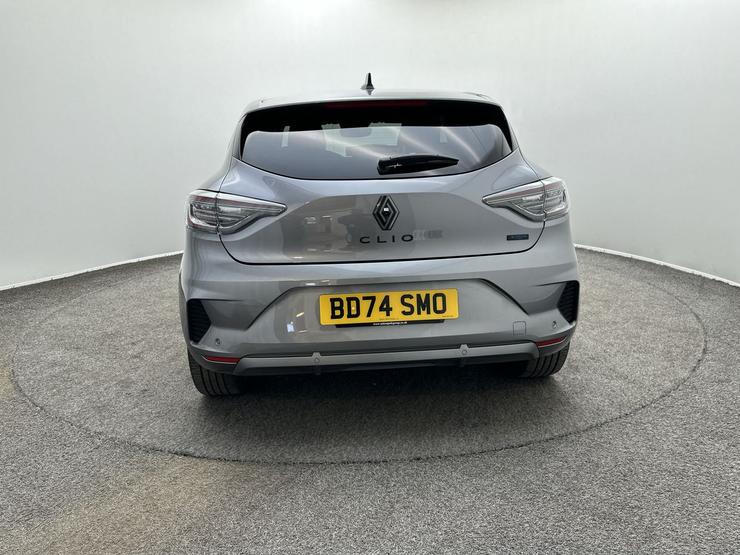 Renault CLIO Photo spincar-0ebf0da6fdb2115b83f3bd631f6f6cfa9f675f3e.jpg
