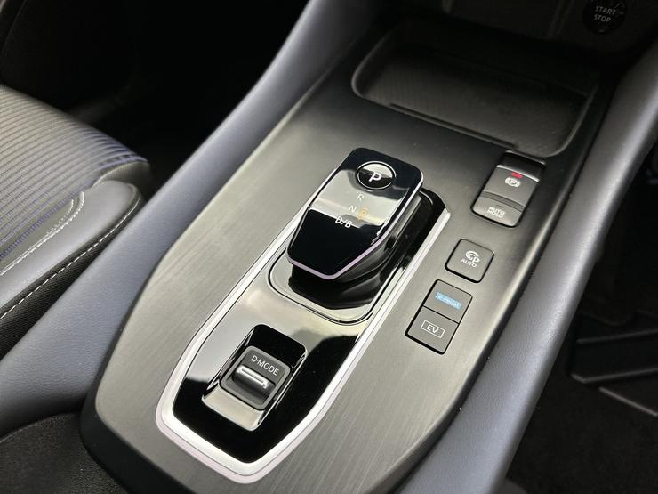 Nissan QASHQAI Photo spincar-0f2ed4bb26c23268ed3e09ea435a3a9f4b6979cc.jpg