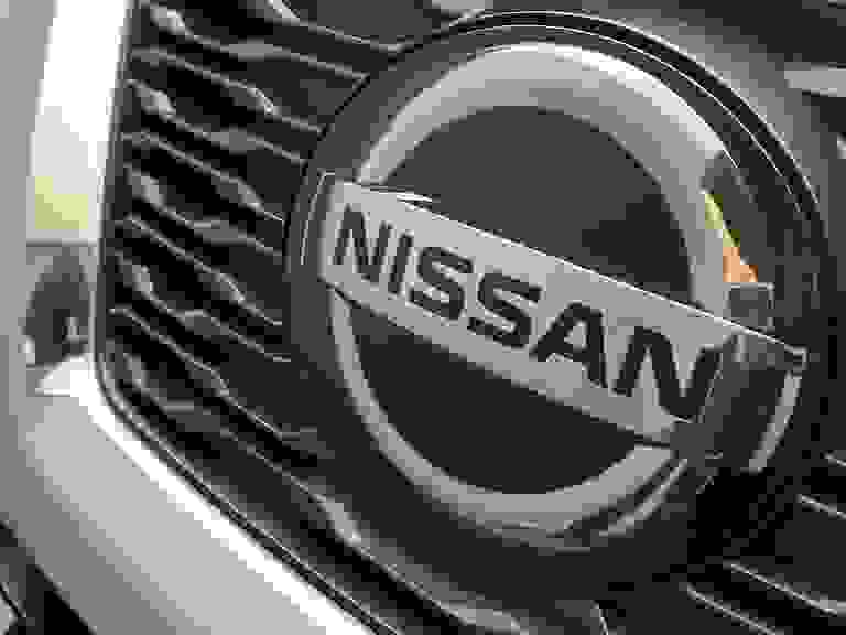 NISSAN X-TRAIL Photo spincar-0f8a38051ee873a7a1b2af47bd021b7b01014527.jpg
