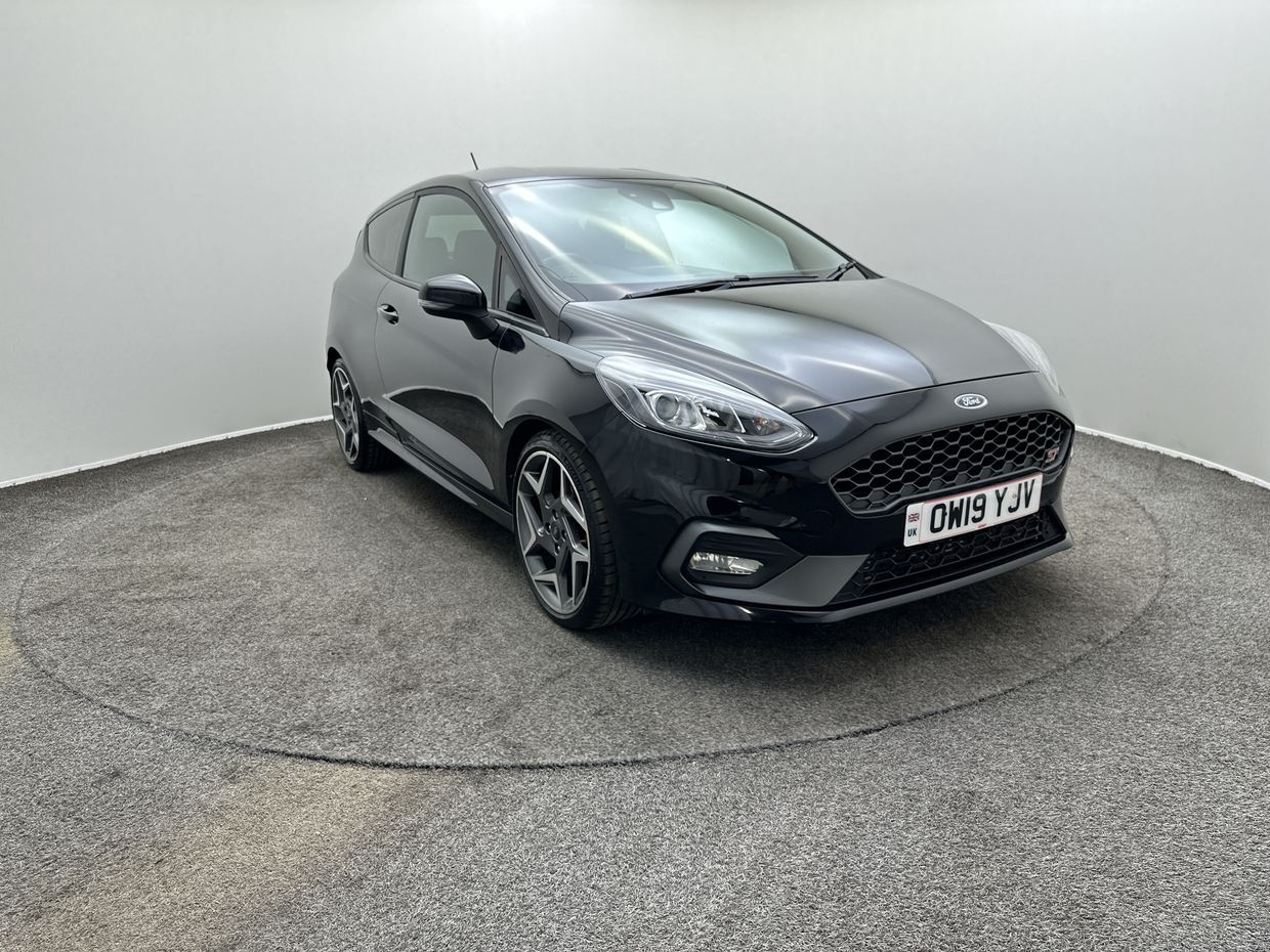 Ford Fiesta Photo 1
