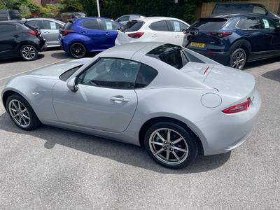 Mazda MX-5 RF Photo 16