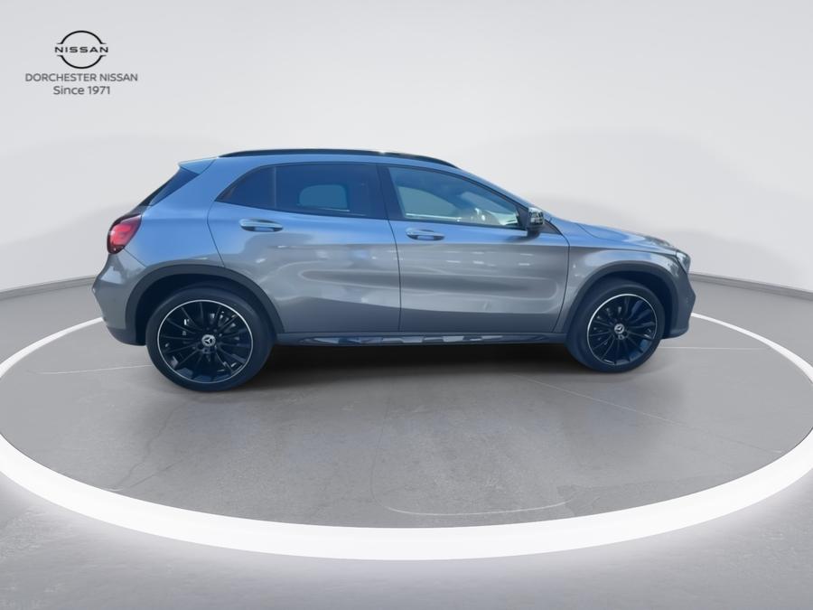 Mercedes-Benz GLA Photo spincar-107ea6a1ccf592fd369de605923219904e30bcff.jpg